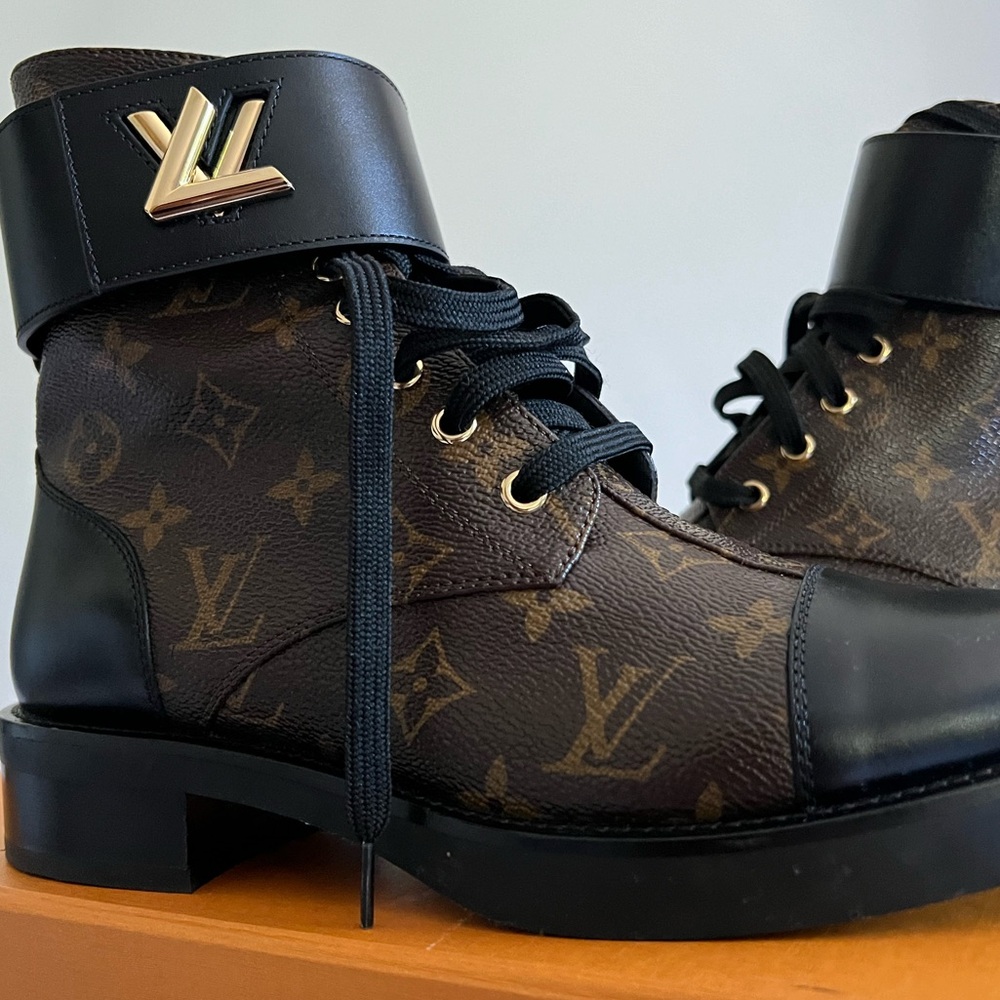 Louis Vuitton Wonderland Flat Major